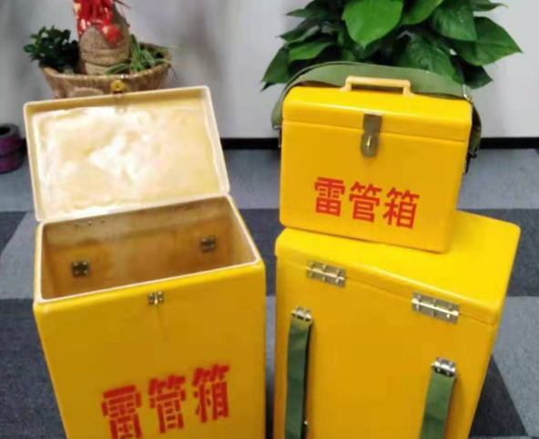 花溪玻璃钢雷管箱有哪些特点