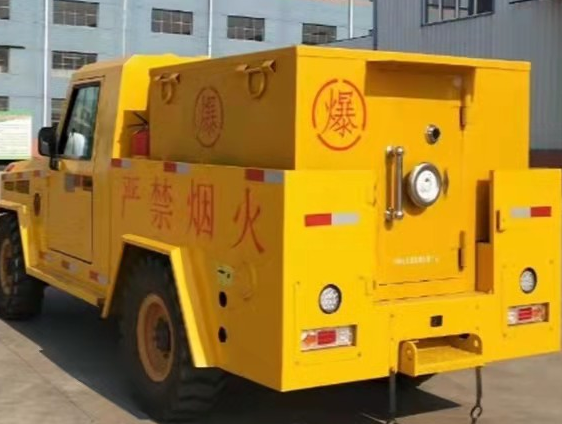花溪凯龙爆破器材运输车：保障爆破任务的安全运行